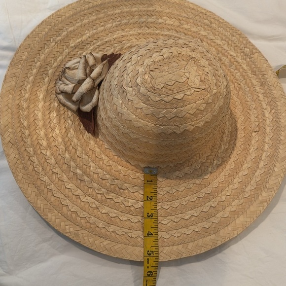 Liz Claiborne straw hat - Picture 8 of 8